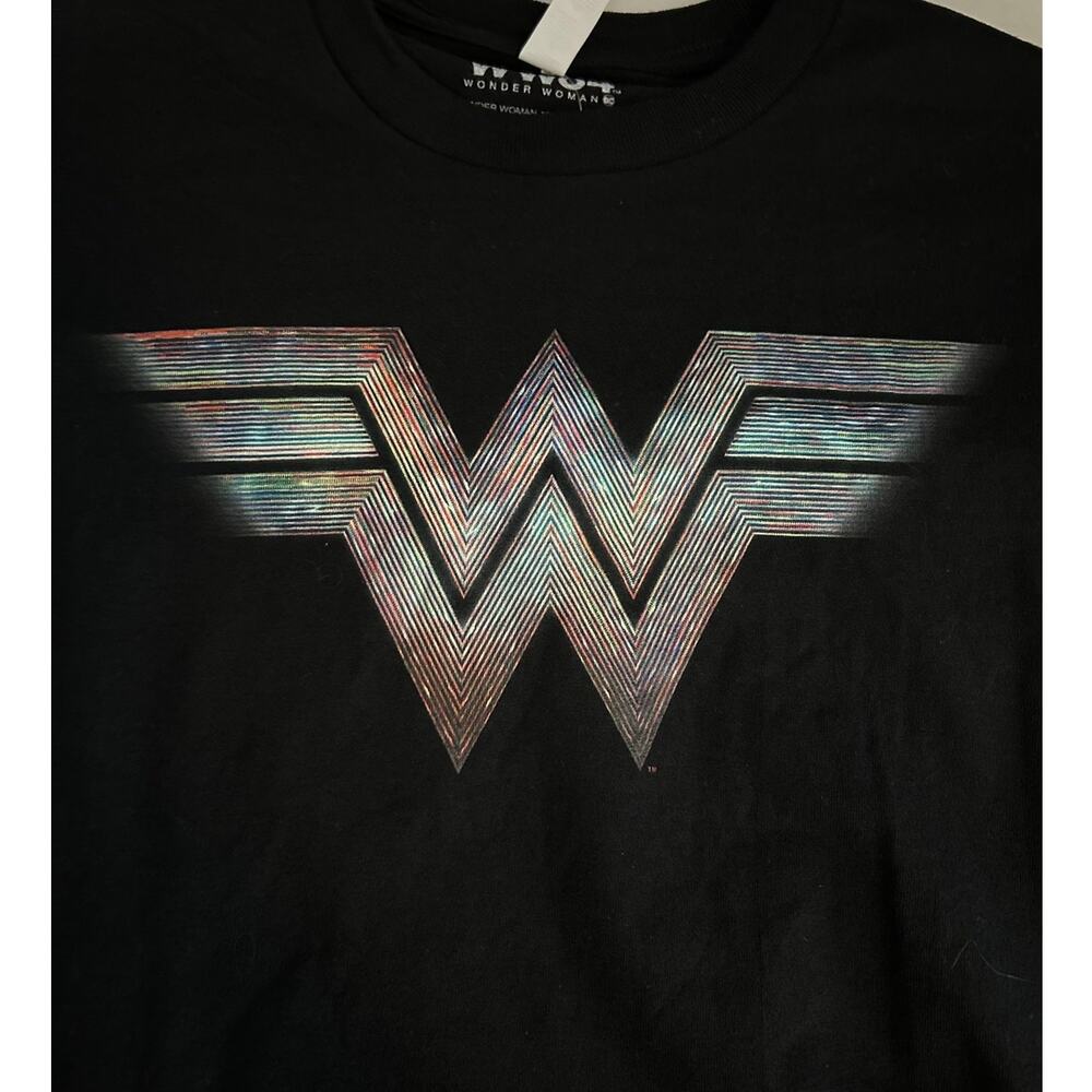 WONDER WOMAN Graphic Short Sleeve Black Tee Size M